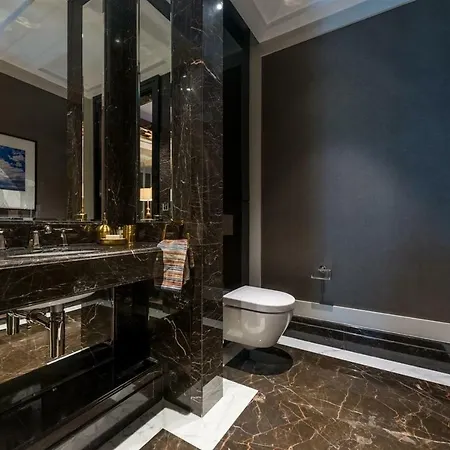 Sapphire Aparthotel